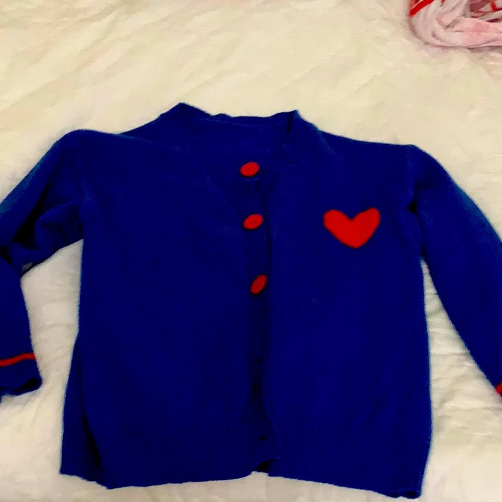 This could fit in a 12 or 11 year old or if your really skinny